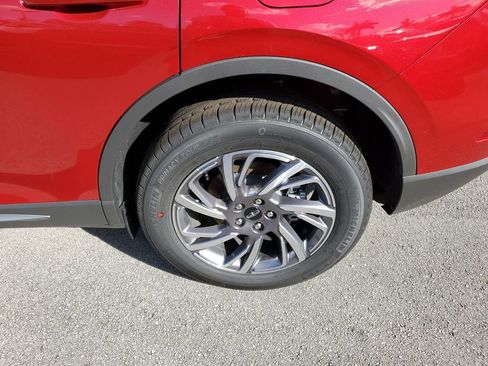 New 2026 Lincoln Corsair Premiere image 8