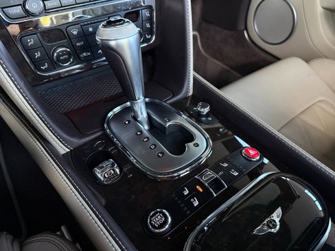 Used 2015 Bentley Continental GT image 37