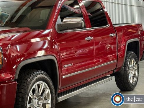 Used 2017 GMC Sierra 1500 Denali image 2