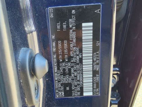 Used 2023 Toyota Highlander XSE AWD/4WD image 9