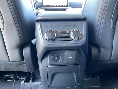 New 2026 Ford Explorer Active w/ Active Comfort Package AWD/4WD image 16