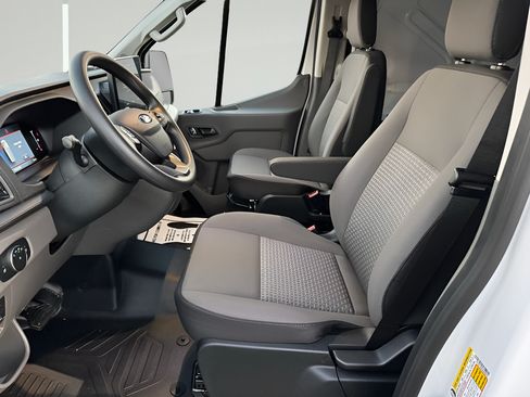 New 2026 Ford Transit 150 Low Roof RWD image 10