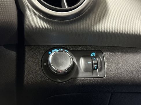 Used 2014 Chevrolet Sonic LT FWD image 17