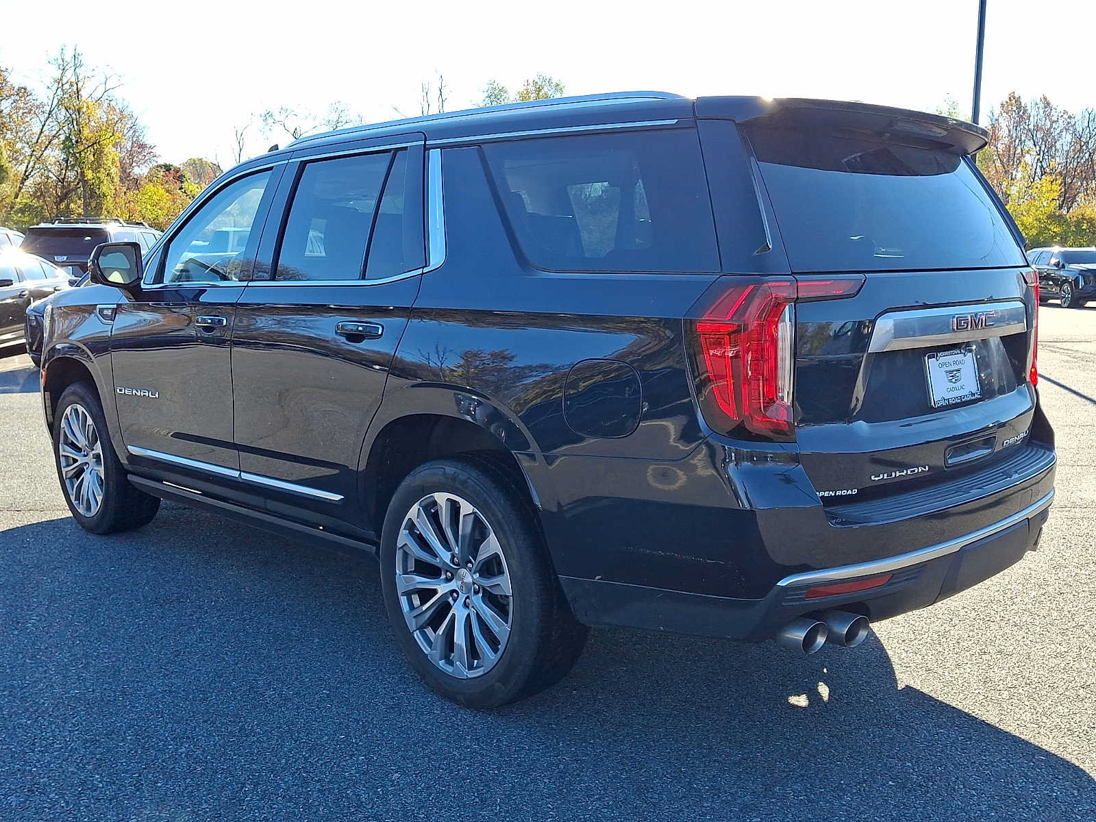 Used 2024 GMC Yukon Denali AWD/4WD image 6