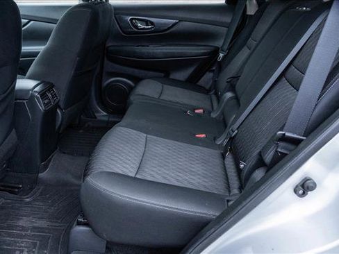 Used 2020 Nissan Rogue SV AWD/4WD image 22