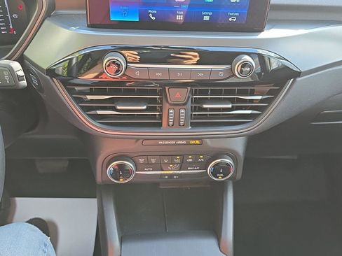 Used 2024 Ford Escape Active image 21