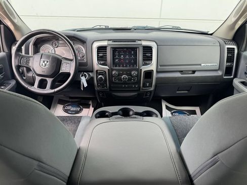 Used 2019 RAM 1500 Big Horn AWD/4WD image 9