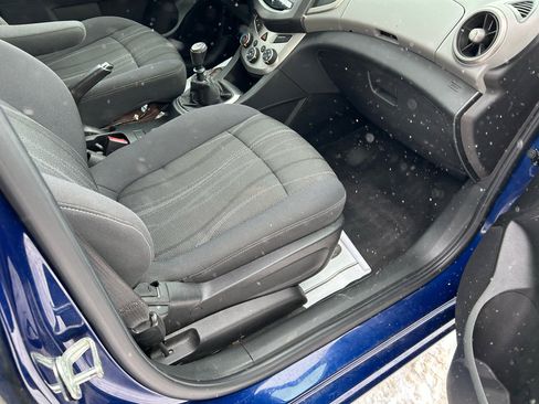 Used 2014 Chevrolet Sonic LT w/ Fun and Sun Package image 12