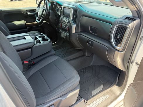 Used 2021 Chevrolet Silverado 1500 LT AWD/4WD image 31