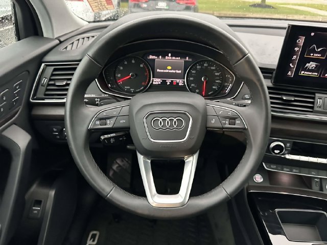 Used 2023 Audi Q5 2.0T Premium w/ Convenience Package AWD/4WD image 18