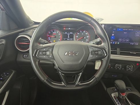 Certified 2024 Chevrolet Trax RS w/ Driver Confidence Package image 14