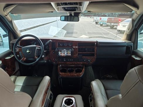 Used 2022 Chevrolet Express 2500 w/ Enhanced Convenience Package image 2