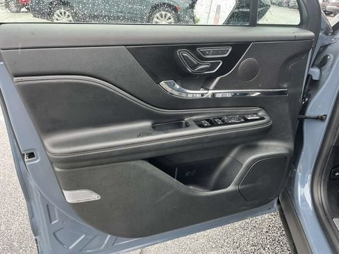 Used 2025 Lincoln Corsair FWD image 16