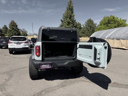 Used 2023 Ford Bronco Badlands AWD/4WD image 7