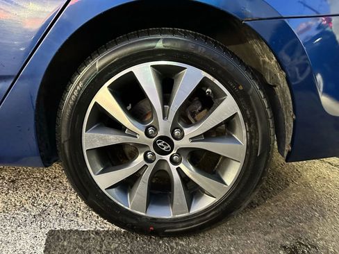 Used 2016 Hyundai Accent SE w/ Option Group 03 image 28