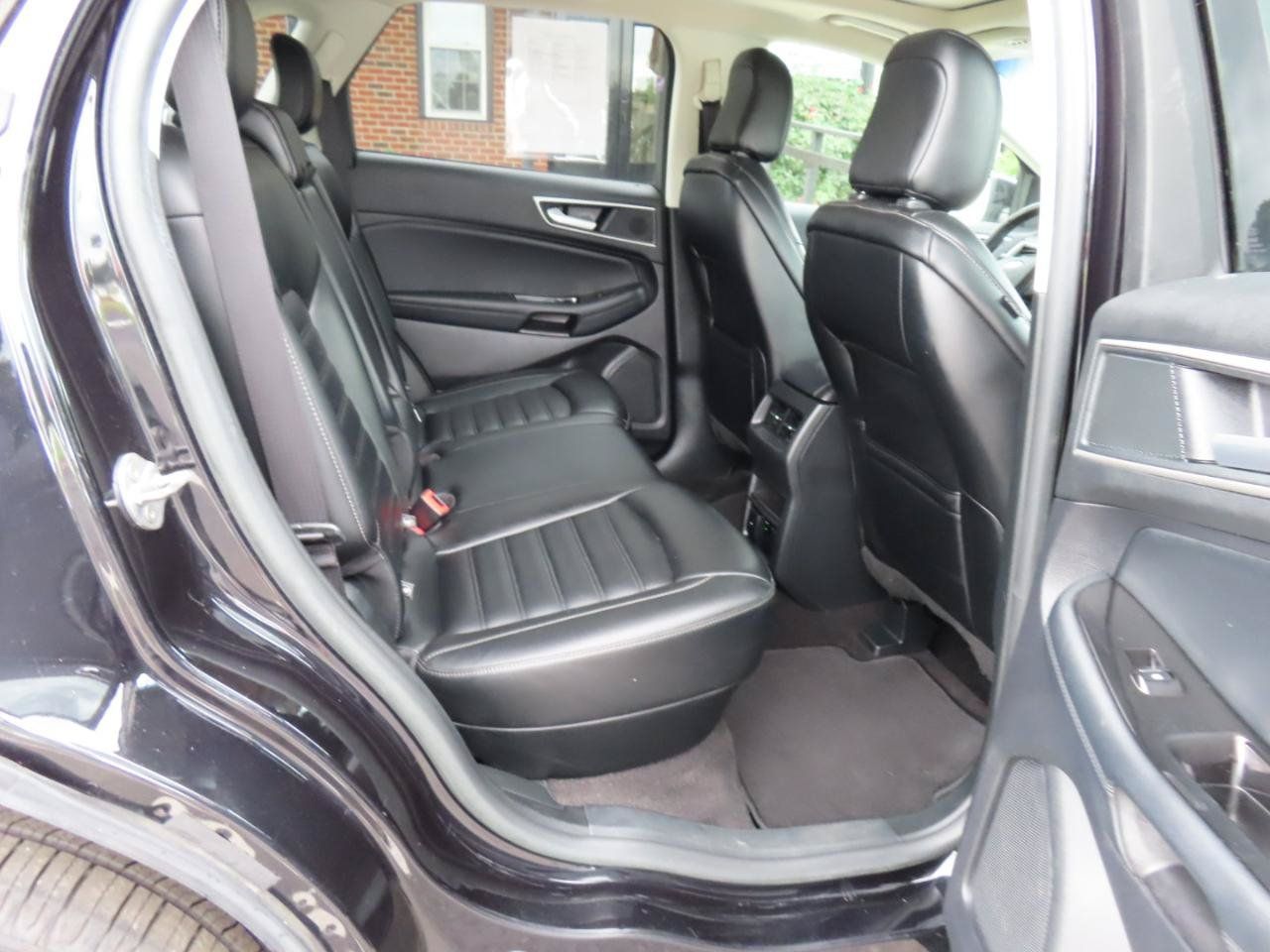 Used 2020 Ford Edge SEL w/ Convenience Package FWD image 21
