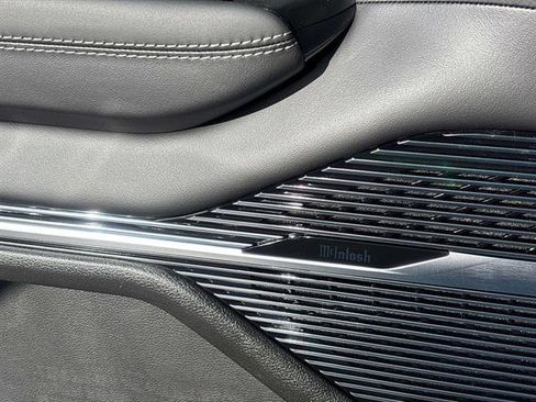 New 2026 Jeep Grand Wagoneer Summit image 13