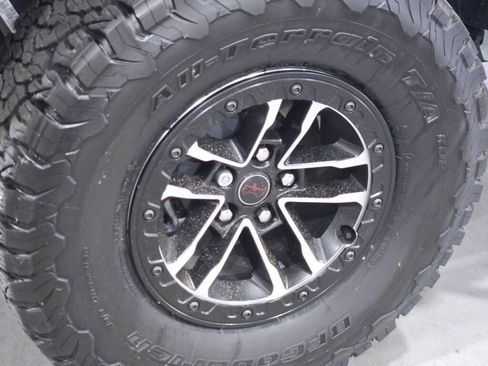 Used 2024 Jeep Wrangler Unlimited Rubicon image 18