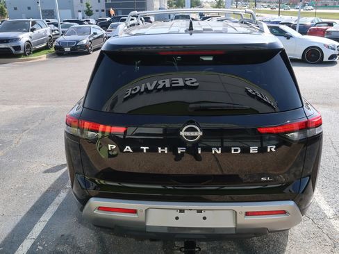 Used 2022 Nissan Pathfinder SL w/ SL Premium Package FWD image 11