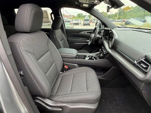 New 2026 Chevrolet Traverse LT w/ Driver Confidence Package image 19