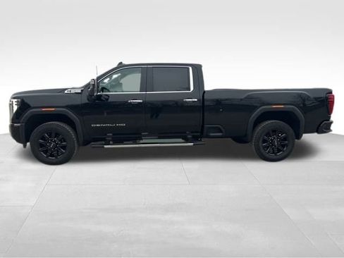 Used 2024 GMC Sierra 2500 Denali w/ Technology Package image 4