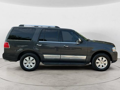 Used 2007 Lincoln Navigator 4WD image 4
