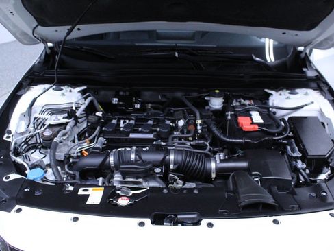 Used 2020 Honda Accord Sport image 12