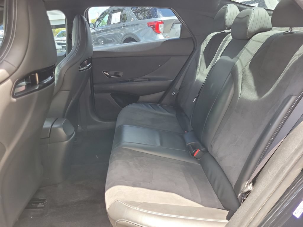 Used 2022 Hyundai Elantra N FWD image 9