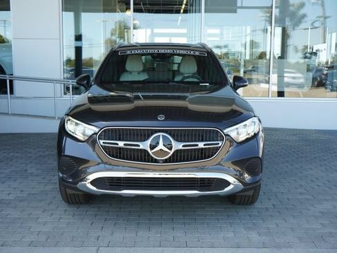 Used 2026 Mercedes-Benz GLC 300 image 3