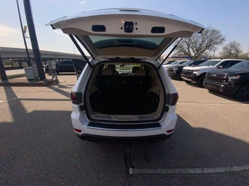 Used 2014 Jeep Grand Cherokee Limited AWD/4WD image 22