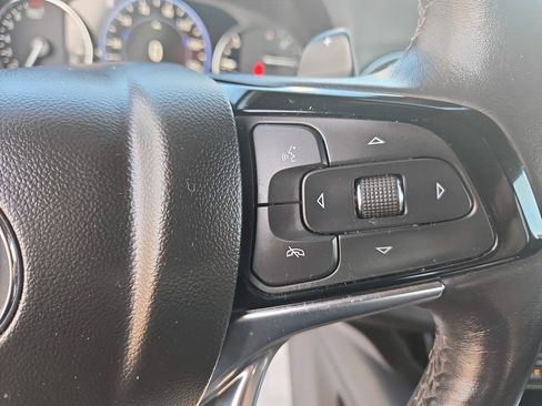 Used 2024 Buick Enclave Premium image 16