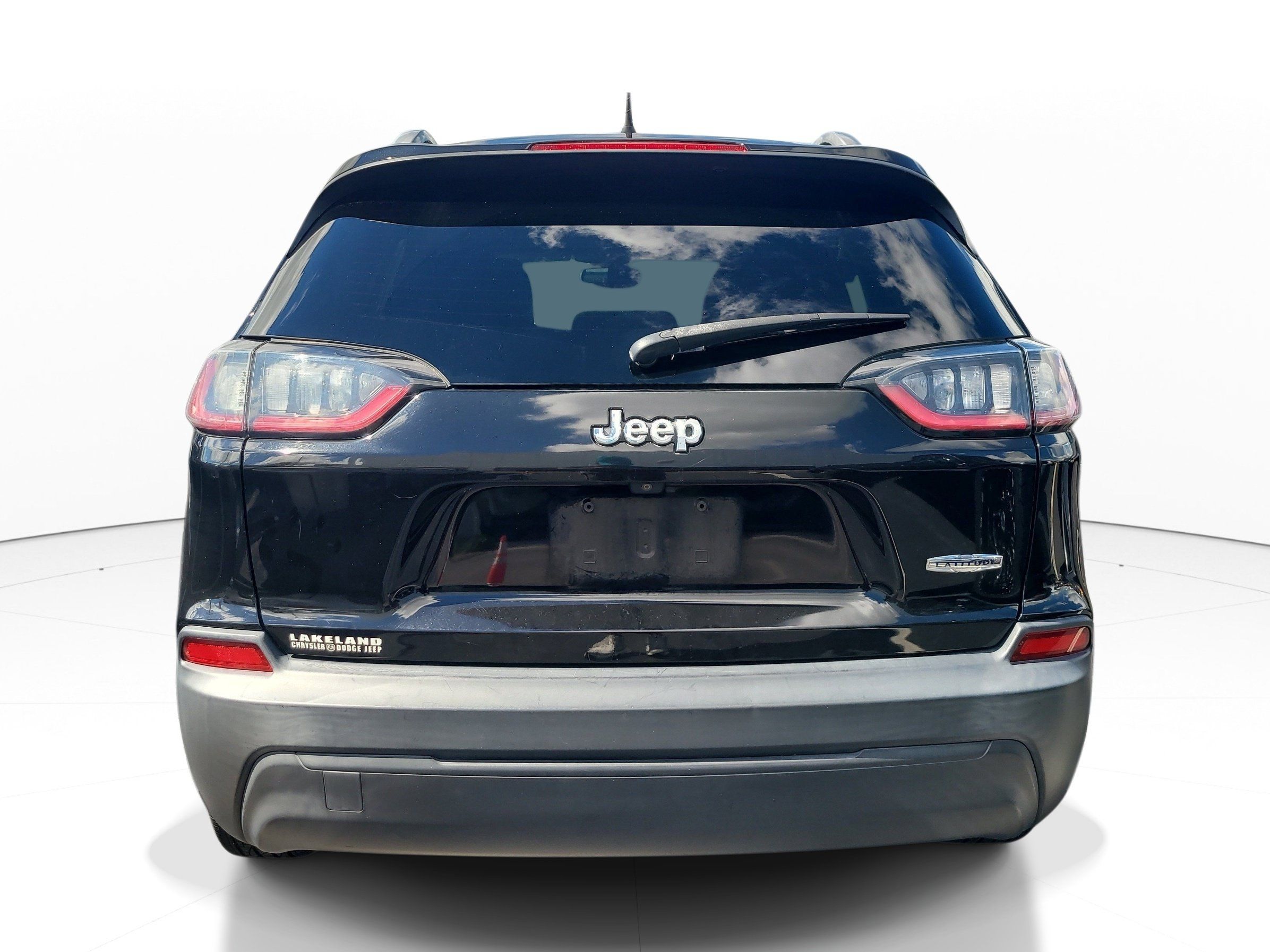 Used 2020 Jeep Cherokee Latitude FWD image 5
