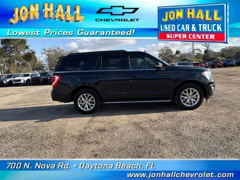 Used 2021 Ford Expedition XLT image 14