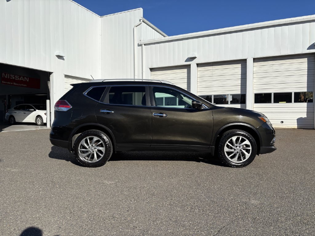 Used 2015 Nissan Rogue SL w/ SL Premium Package AWD/4WD image 8