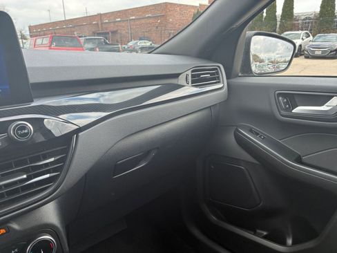Used 2024 Ford Escape ST-Line image 36