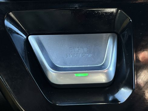 Used 2025 GMC Sierra 1500 AT4 image 16