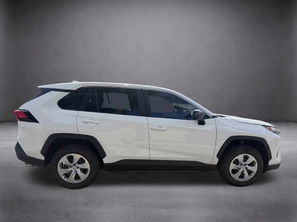 Used 2025 Toyota RAV4 LE AWD/4WD image 16