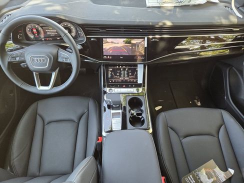 New 2025 Audi Q8 Premium Plus image 28