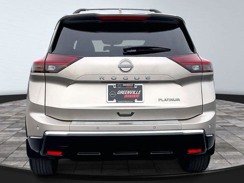 Certified 2025 Nissan Rogue Platinum w/ Platinum Premium Package image 5