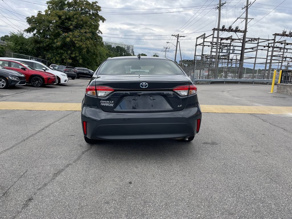 Certified 2025 Toyota Corolla LE AWD/4WD image 4