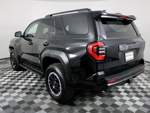 Used 2025 Toyota 4Runner TRD Off-Road image 6