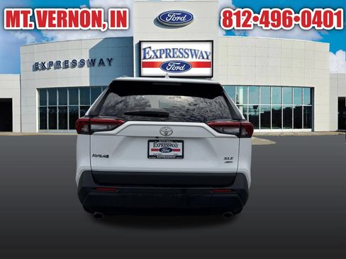 Used 2022 Toyota RAV4 XLE w/ Convenience Package AWD/4WD image 7