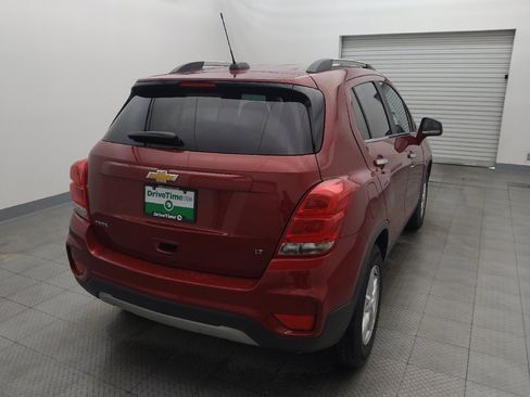 Used 2020 Chevrolet Trax LT w/ LT Convenience Package image 7