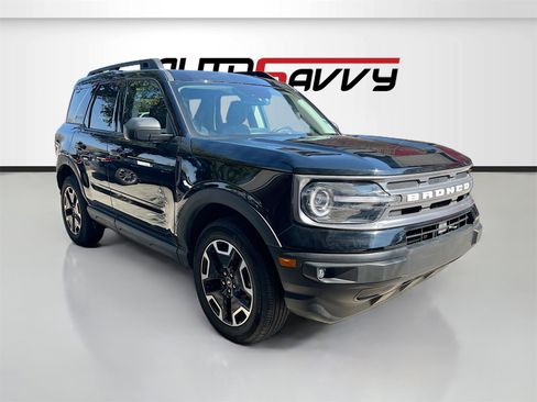 Used 2023 Ford Bronco Sport Outer Banks w/ Tech Package image 1