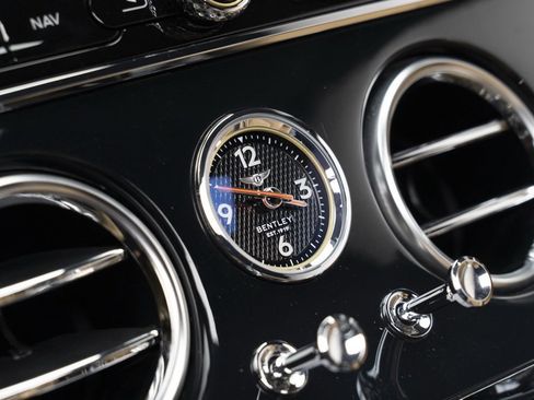 Used 2020 Bentley Continental GT image 28