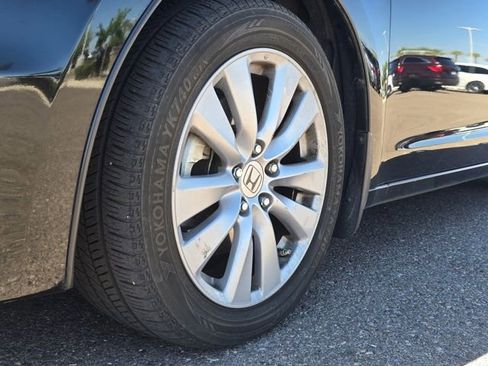 Used 2011 Honda Accord EX-L image 21