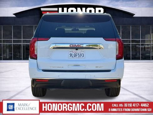 Used 2024 GMC Yukon XL SLT image 32