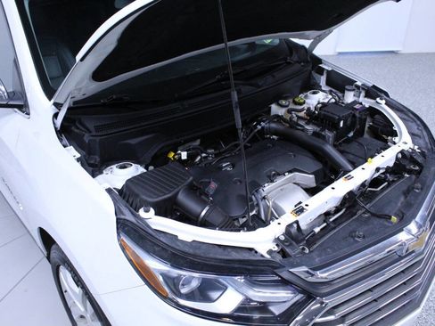 Used 2019 Chevrolet Equinox Premier image 11