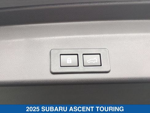 Used 2025 Subaru Ascent Touring AWD/4WD image 36