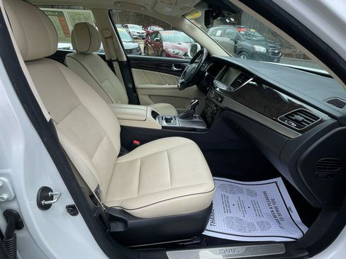 Used 2014 Hyundai Equus Signature image 31